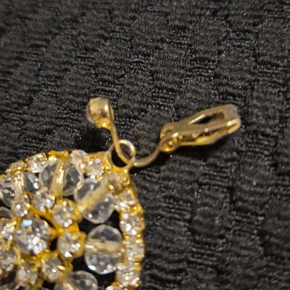 Elegant Gold with Rhinestone Dangle Clip On Earrings - Picture 4 of 7
